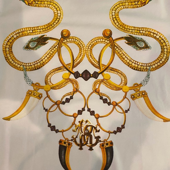 Graphic T-Shirt - Picture 4 of 5